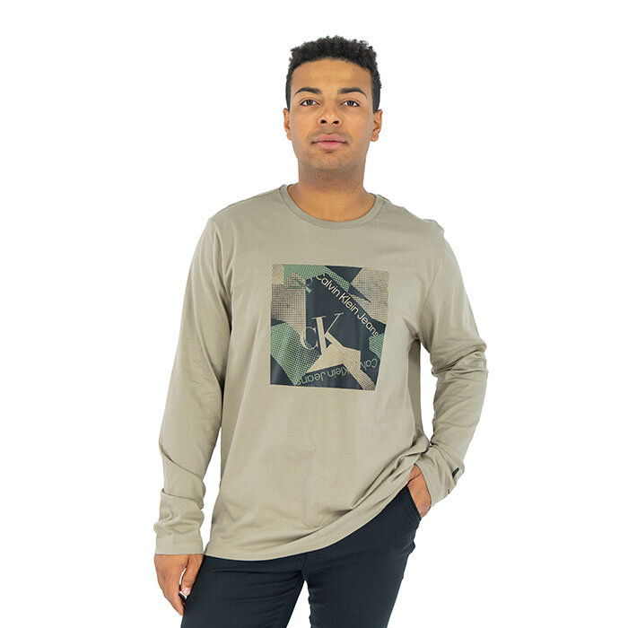 Calvin Klein - T-Shirt mit langen Ärmeln